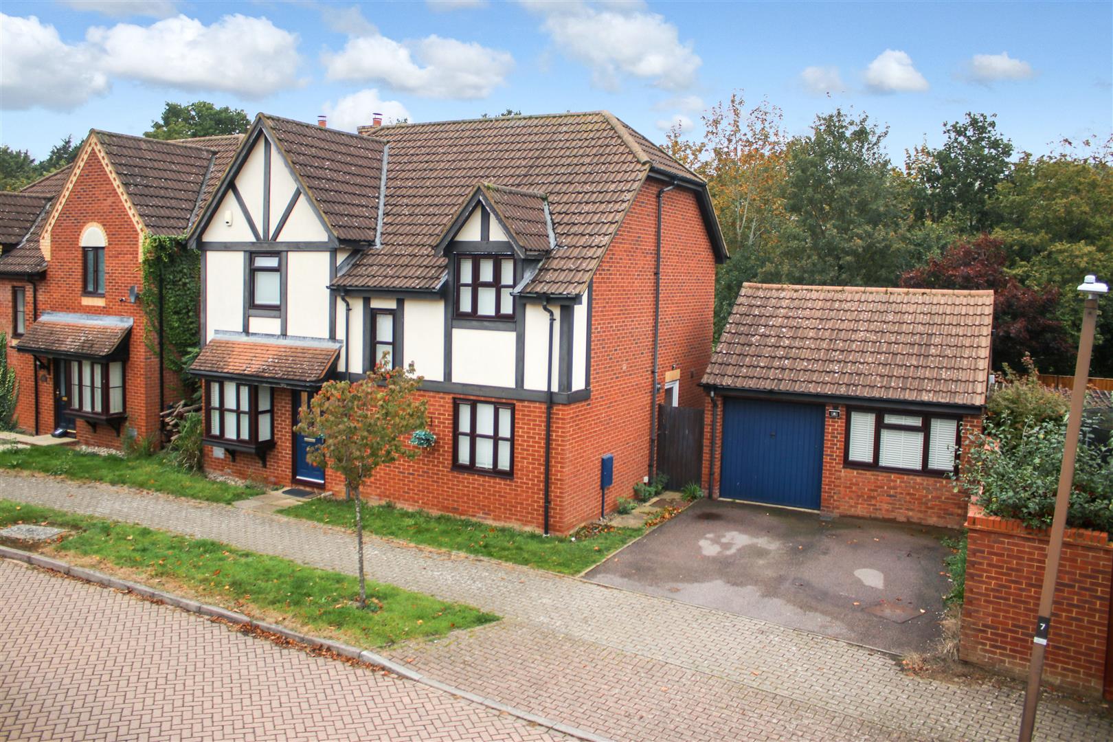 Cruickshank Grove, Crownhill, Milton Keynes